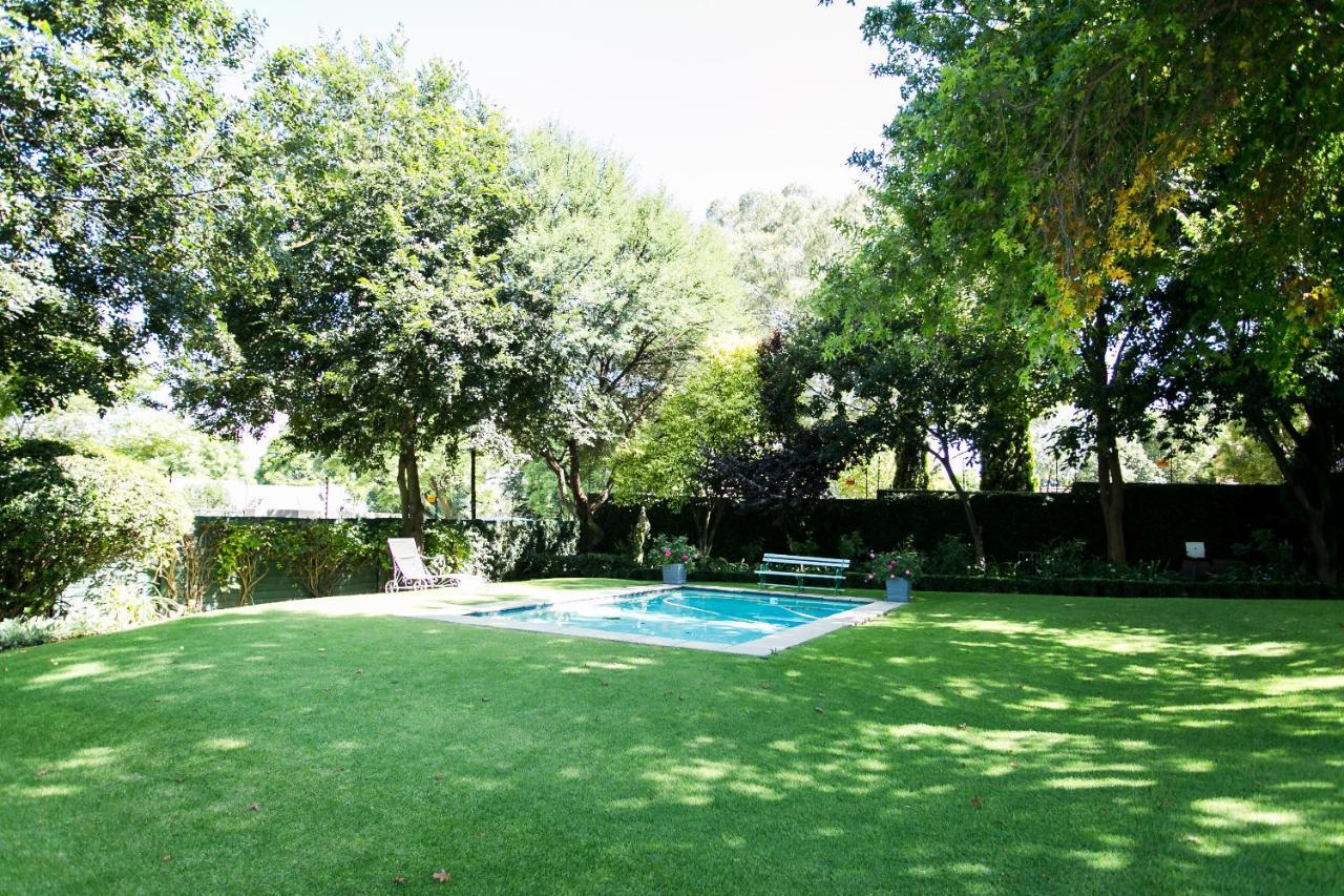 Burkleigh House Hotel Johannesburg Bagian luar foto
